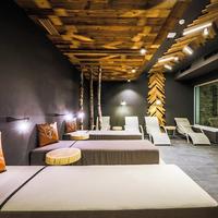 24 by AvenidA - Mountain Hotel