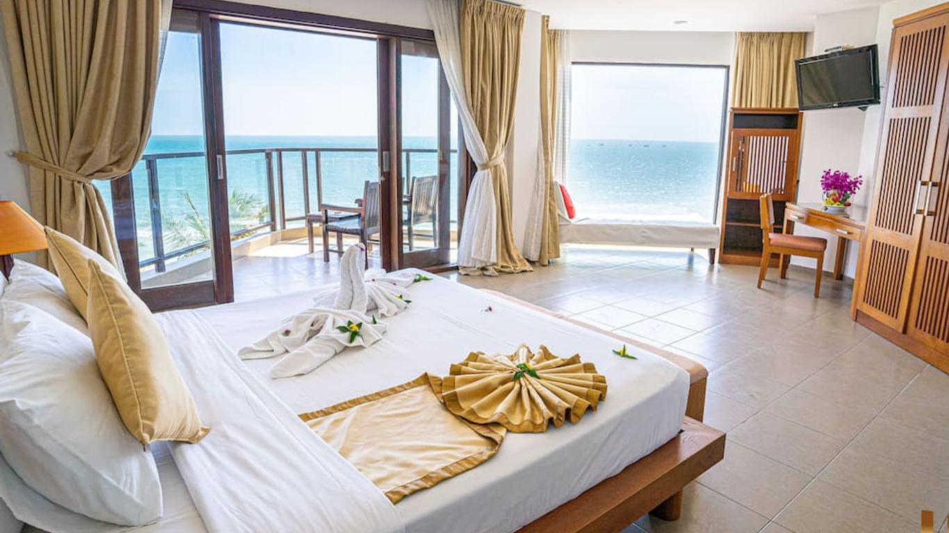 Unique Mui Ne Resort and Spa