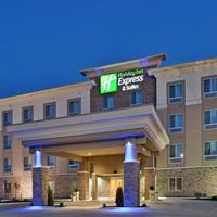 Holiday Inn Express & Suites Topeka North