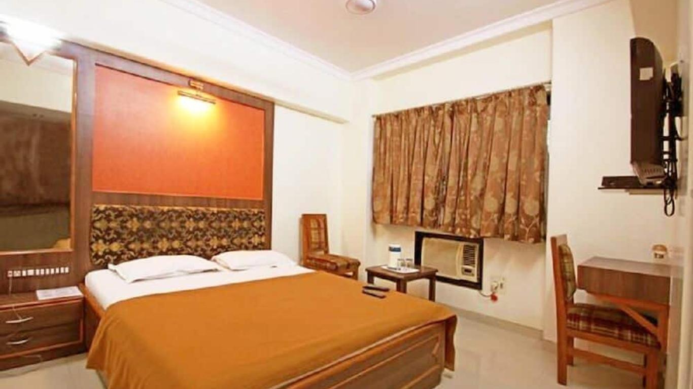 Hotel Solitaire Vashi