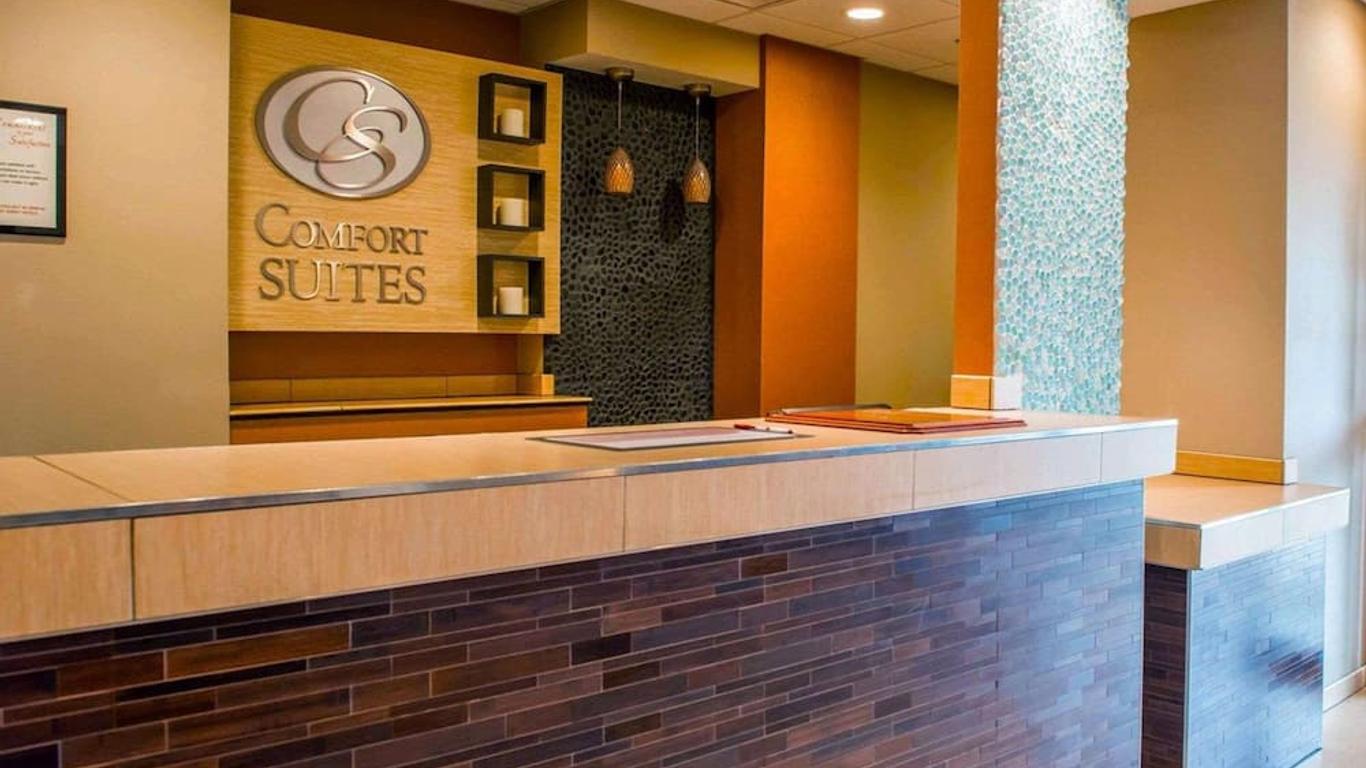 Comfort Suites Monaca