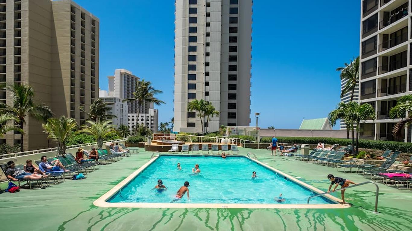 Sweetwater at Waikiki by VRI Americas