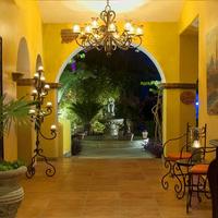 El Encanto Inn & Suites