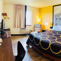 Super 8 by Wyndham Elizabethtown