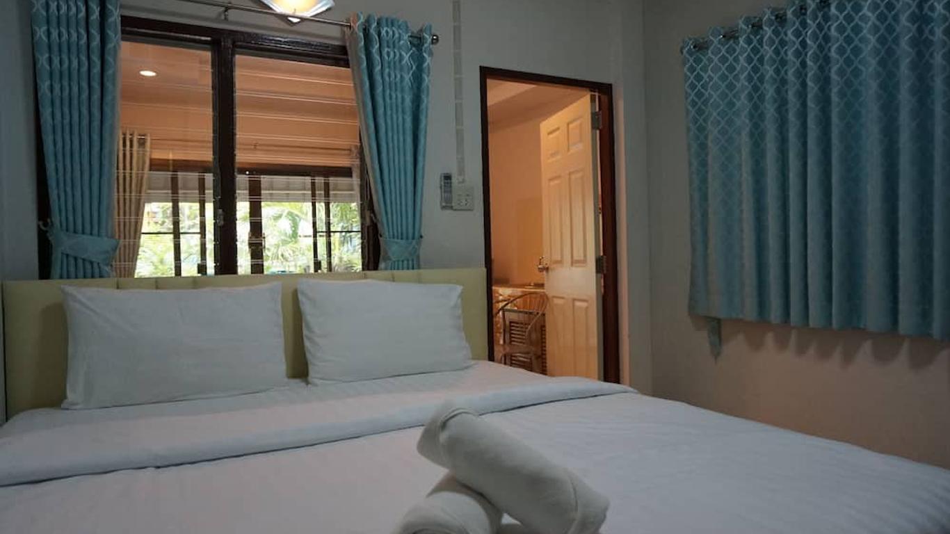 Baan Taweesuk Guest House