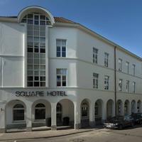 Square Hotel