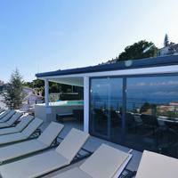 Apartments in Villa Ziza, rooftop swimming pool