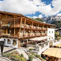 Boutique Hotel Nives - Luxury & Design in the Dolomites