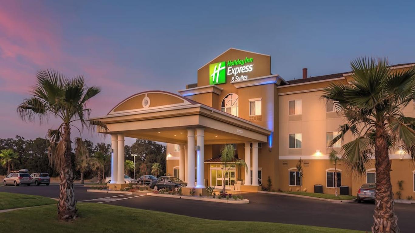 Holiday Inn Express & Suites Red Bluff-South Redding Area