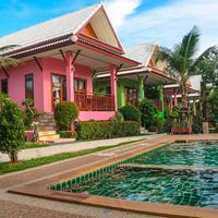 Pinky Bungalows Resort